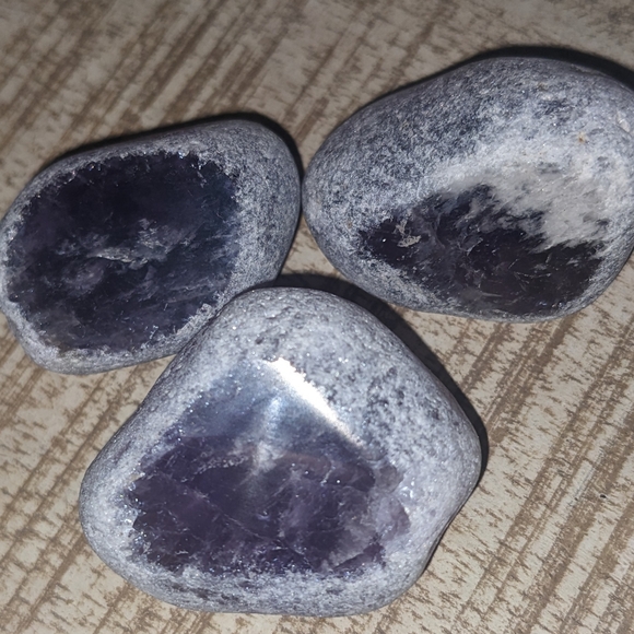 Seer Stones / Emma Eggs: 11 River Polished Amethyst, Smokey, Rose & Clear Quartz - Picture 6 of 12
